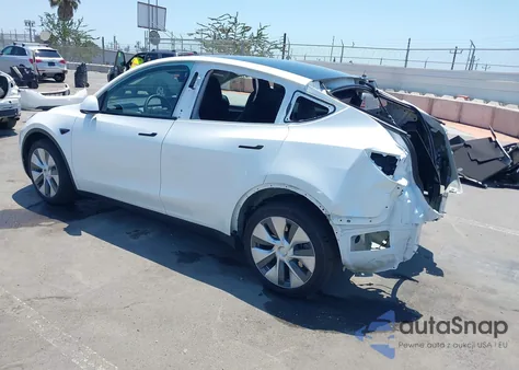 2023 Tesla Model Y Awd/Long Range Dual Motor All-Wheel Drive from USA, damaged, VIN 7SAYGDEE1PA137728